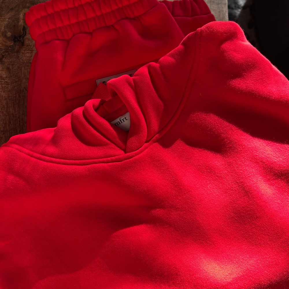 Women's Comfrt Travel Sweats | Red Hoodie and Sweatpants Set - Picture 7 of 7
